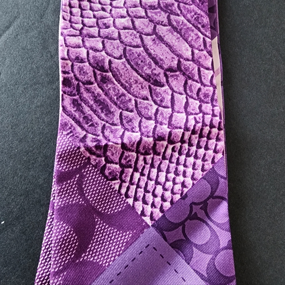 ✨️NWT✨️ Coach Vintage Hampton Patchwork Y2K 100% Silk Skinny Scarf, 2006 - Picture 4 of 8